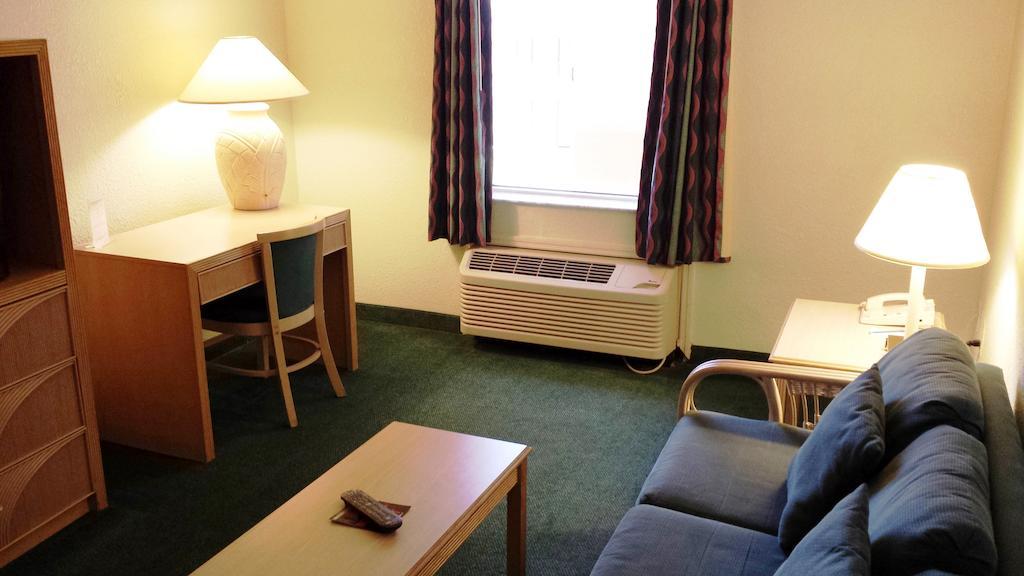 Cocoa Beach Suites Hotel מראה חיצוני תמונה